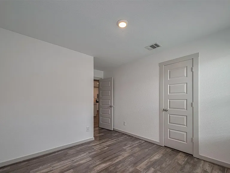 14519 Sweet Water Dr — Photo 25