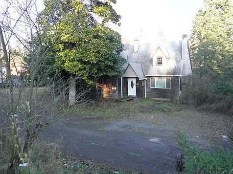 2nd image of 22150 Willamette Dr