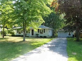 2301 Mason Dr, Temperance, MI