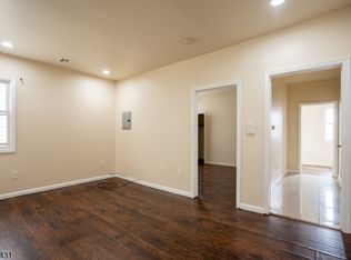 467 Hawthorne Ave FLOOR 2, Newark, NJ 07112