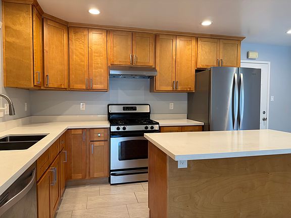 4th image of 3724 Carlitos Ct