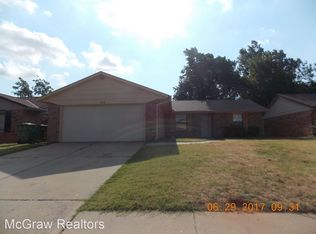 725 Okie Ridge Rd, Yukon, OK 73099