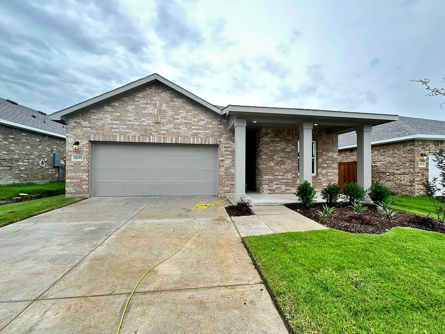 4 bed, 1912 sqft, $2,890 — Photo 3