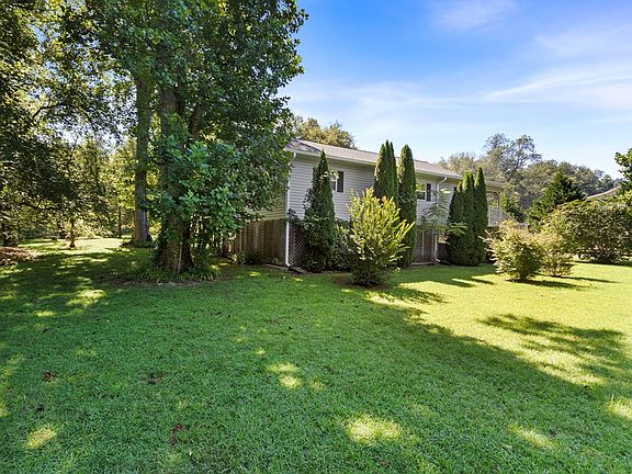 4th image of 615 Little Ranger Rd