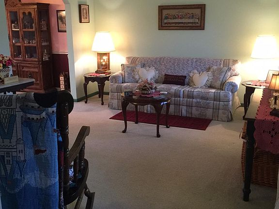 3rd image of 6069 Lindsey Ct
