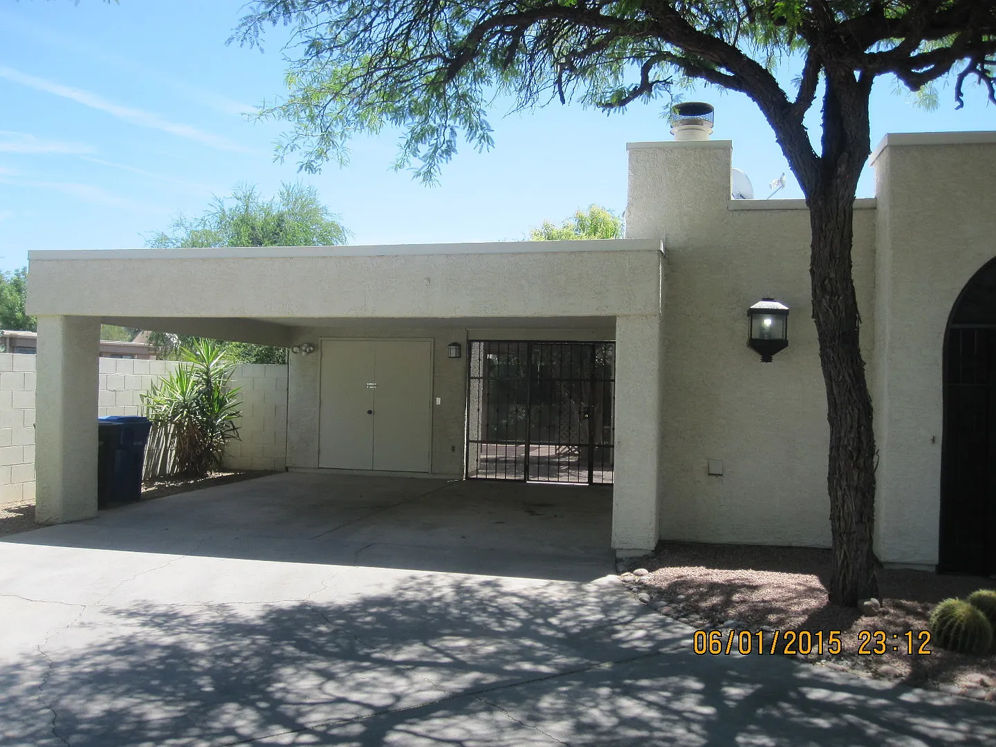 Lazy Creek Townhomes. — Photo 2
