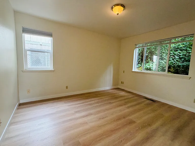 282 2nd Ave SE — Photo 12