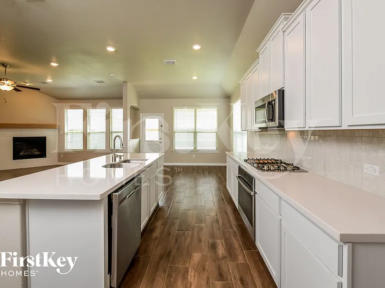 14881 Gilley Ln — Photo 6