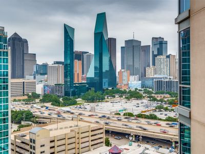 2200 Victory Ave APT 1601, Dallas, TX, 75219