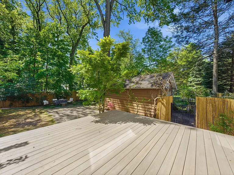 232 Riveredge Rd — Photo 41