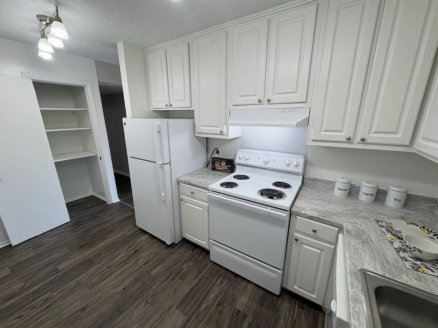 2 bed, 1000 sqft, $1,195 — Photo 1