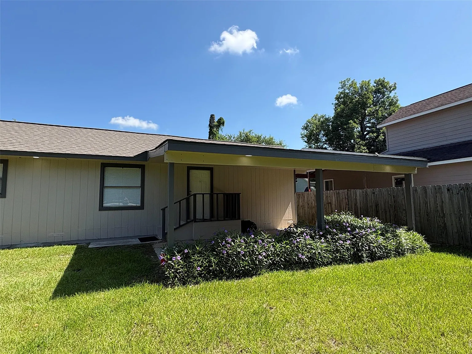 3 bed, 3.0 bath, 1512 sqft, $2,000 — Photo 4