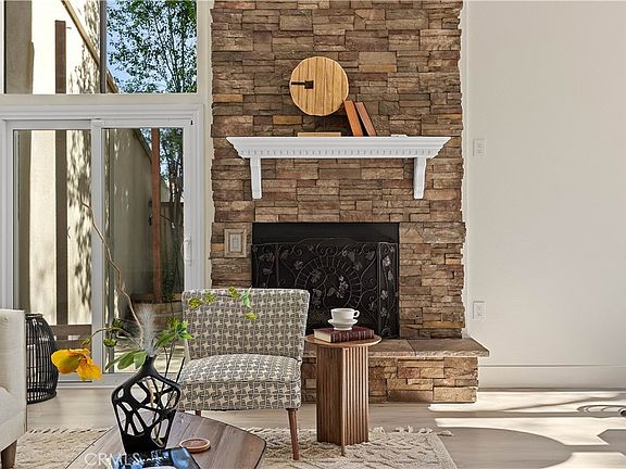 4th image of 18706 Racquet Ln