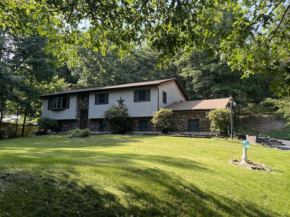 Front yard and exterior of house
