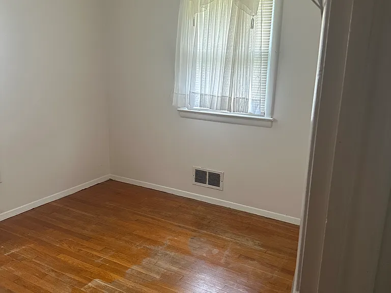 7201 Powhatan St — Photo 12