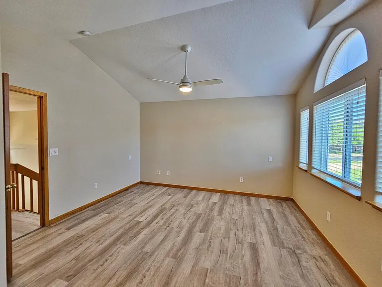 622 Ridgeview Dr — Photo 21
