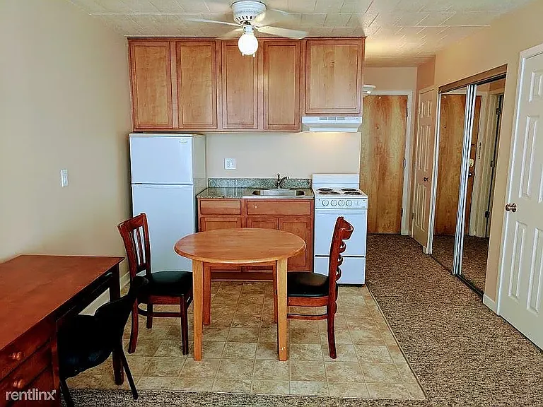 307 THOMPSON FURNISHED STUDIO APARTMENTS — Photo 9