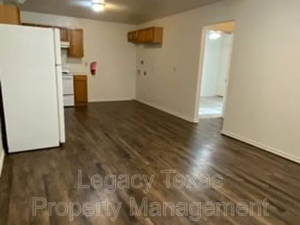 901 N Border St APT A, Cleburne, TX 76031