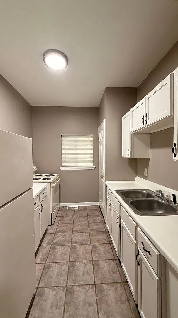 1505 N Tuxedo St — Photo 4