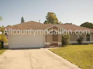2205 SE 7th St, Cape Coral, FL 33990