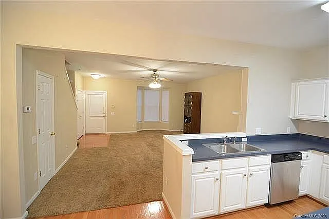 3276 Mannington Dr — Photo 4