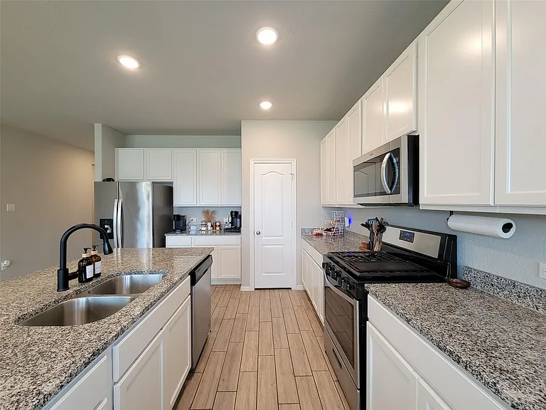 24811 Crimson Pine Dr — Photo 22