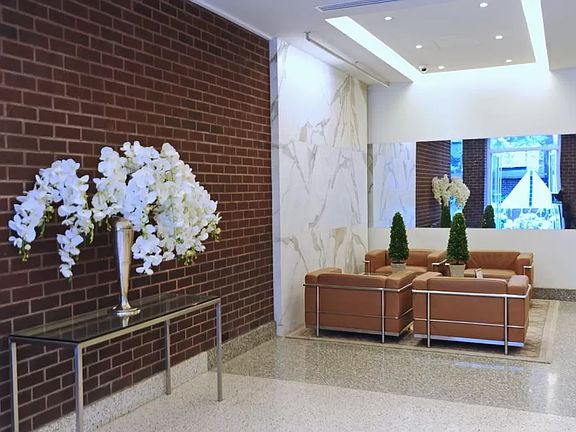 5th image of 100 W 94th St APT 18A