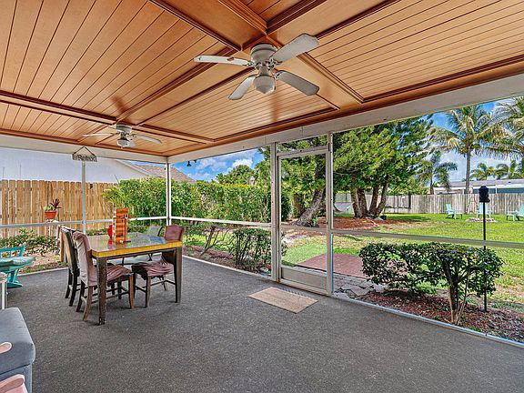 5th image of 348 Sandpiper Avenue