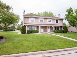 4272 W Alvina Ave, Greenfield, WI 53221