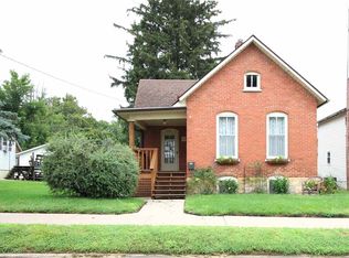 530 4th Ave N, Clinton, IA 52732