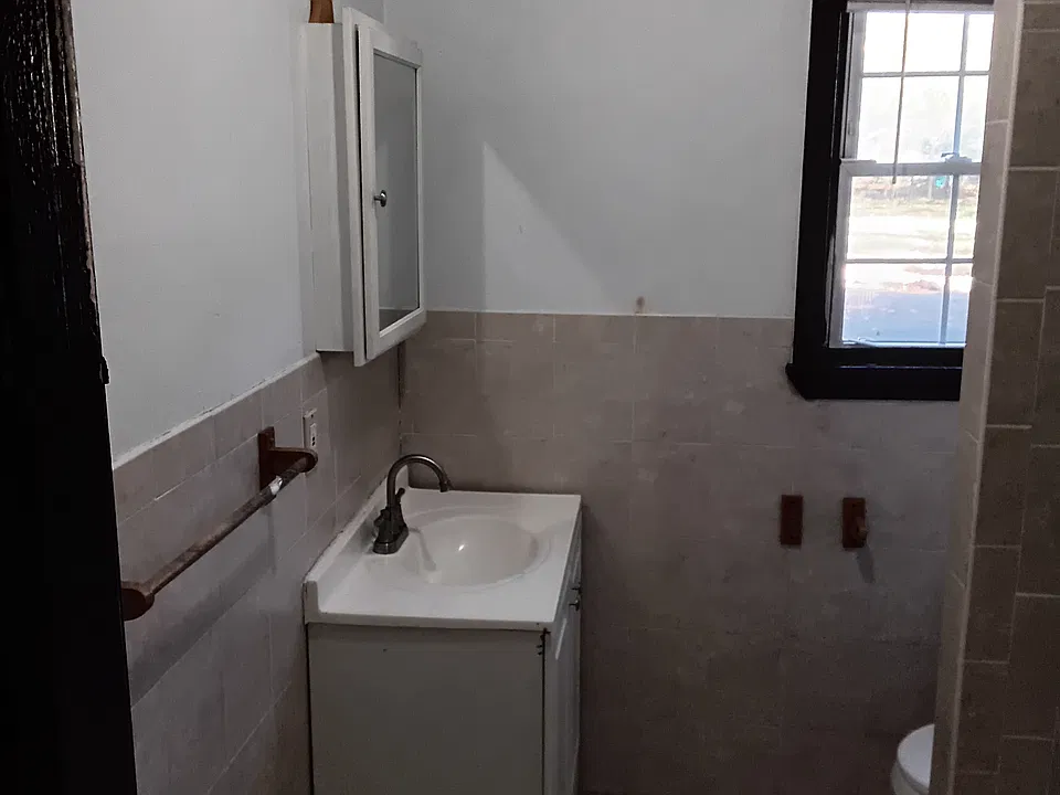 28-30 Bushnell Ave #1