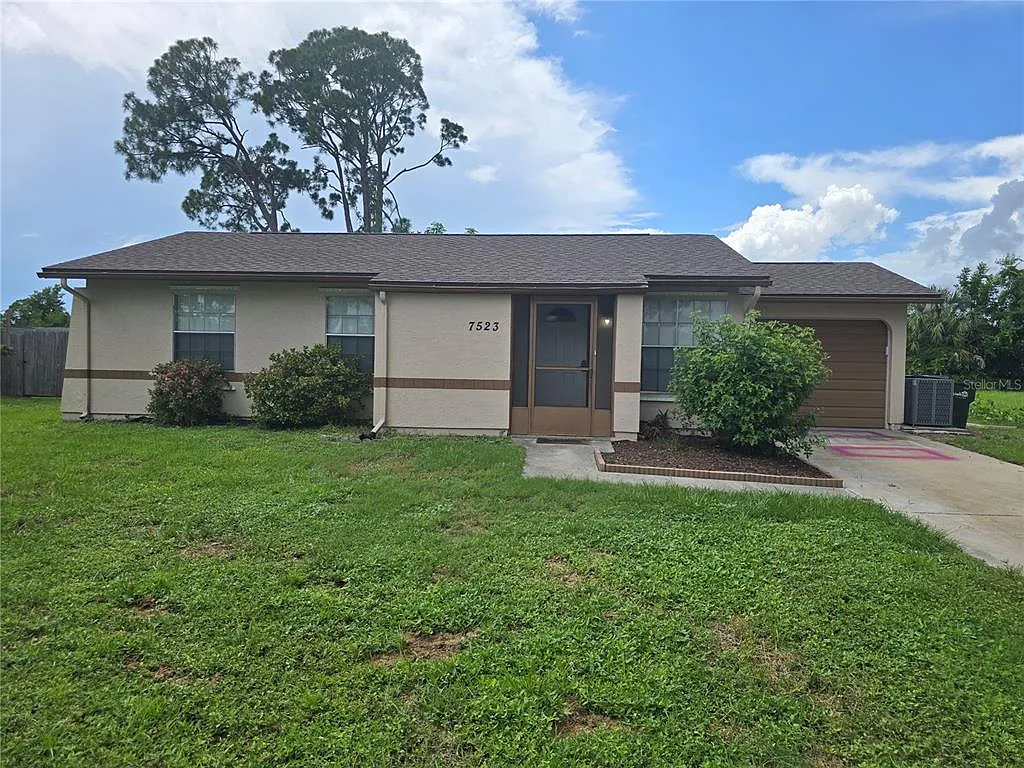 2 bed, 2.0 bath, 924 sqft, $1,700 — Photo 1