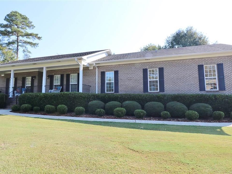 1st image of 715 Riverview Dr