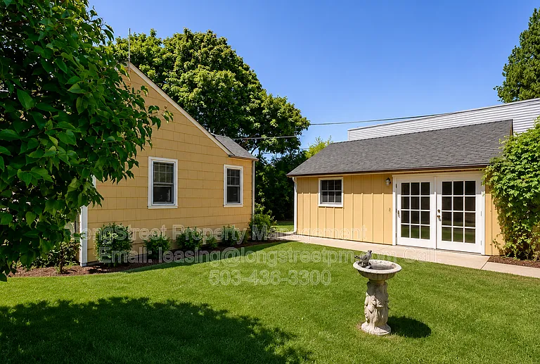 744 NW 16th St — Photo 2