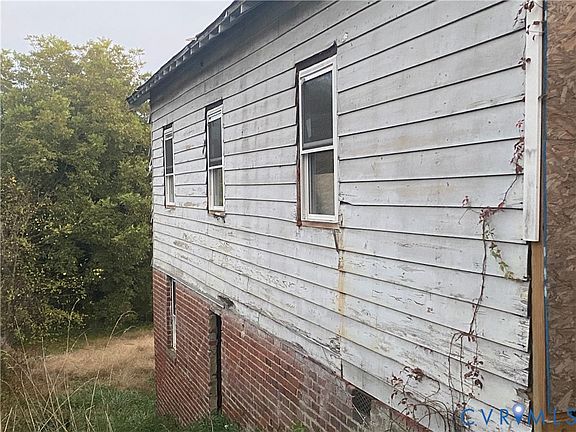 4th image of 1219 Melville St