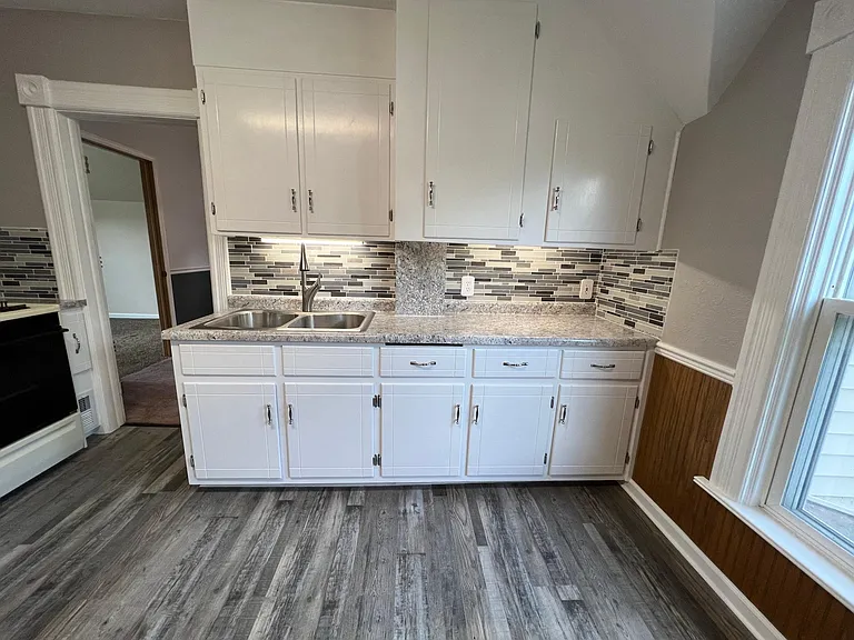 1634 5th Ave #2 — Photo 6