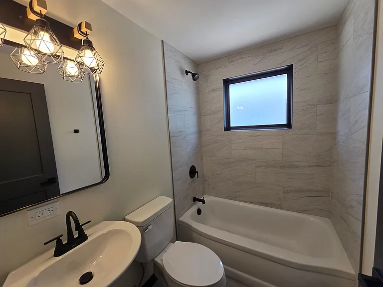 3717 N Perry St — Photo 29