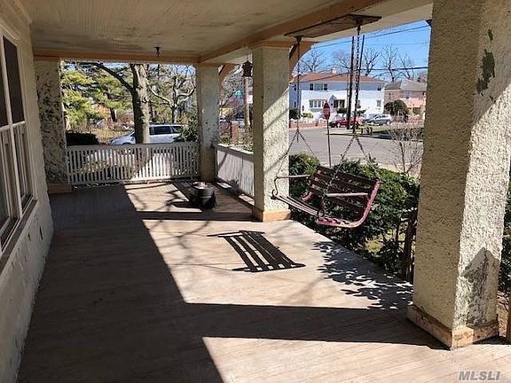 5th image of 2502 Bayswater Ave