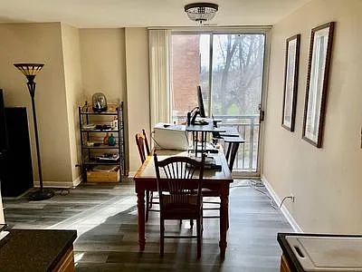 1833 Four Lakes Ave #2M — Photo 5