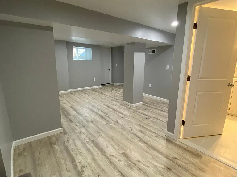 30 Chestnut Ave — Photo 2