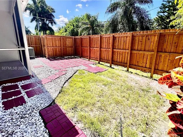 6193 SW 48th Ct — Photo 15