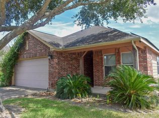 8123 Farthing Ln, Rosharon, TX 77583