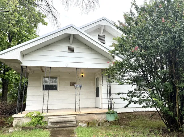 329 E St NE, Ardmore, OK 73401