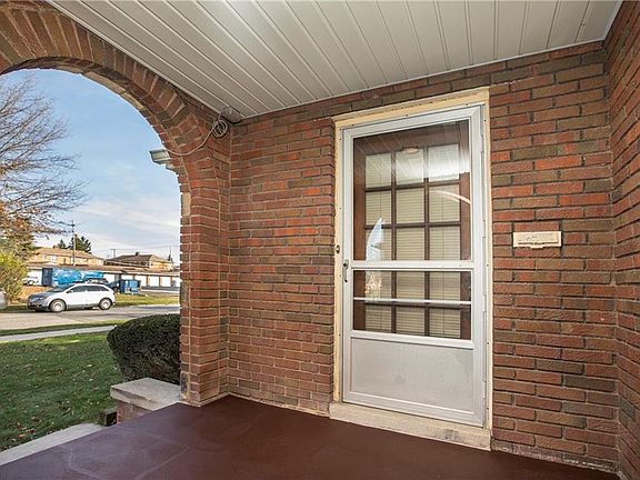 3rd image of 7409 Whittington Dr