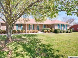 125 Hazelcrest Rd, Hazel Green, AL 35750