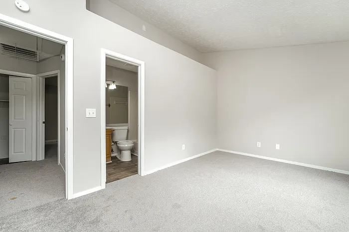 5713 Wells Cir — Photo 7