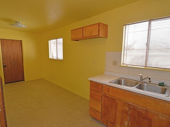 3rd image of 1602 Ben Hur Dr