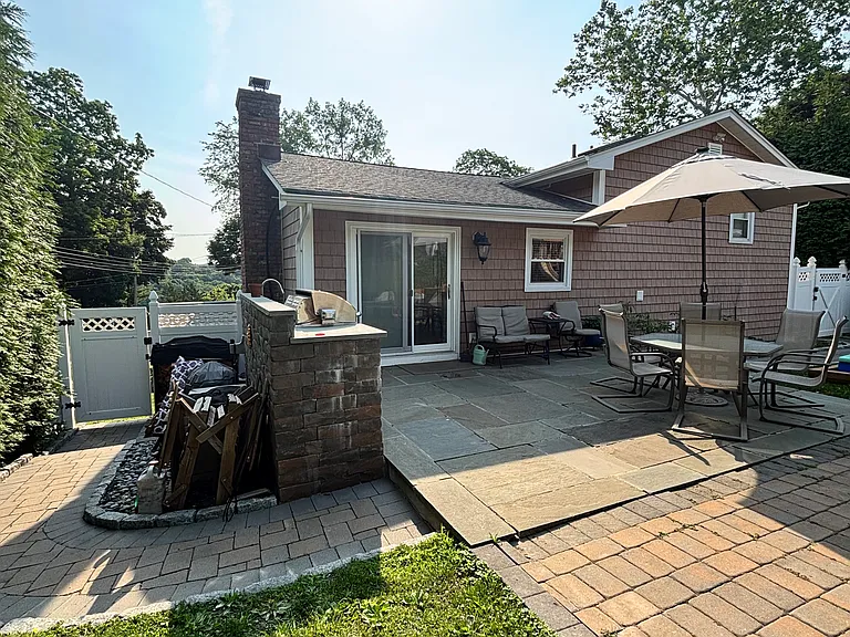 120 Pilgrim Dr — Photo 33