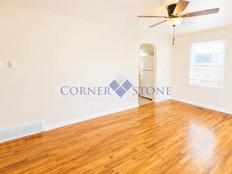 236 Shoshone Ave — Photo 3