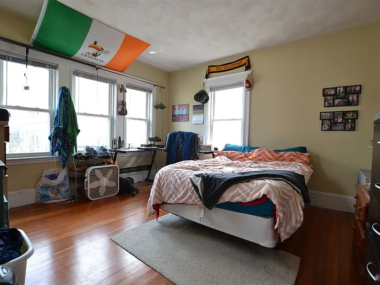18 Hunnewell Ave #2 — Photo 7